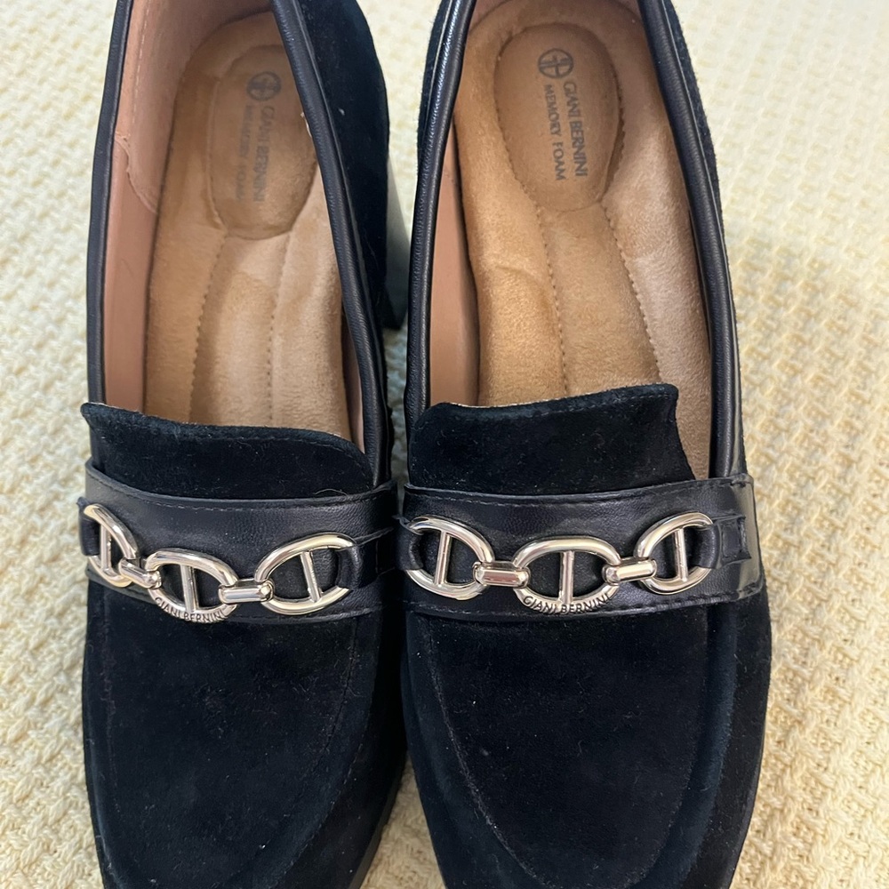 Giani Bernini Patsiee Black Chunky heel Loafer style with Silver Chain Detail